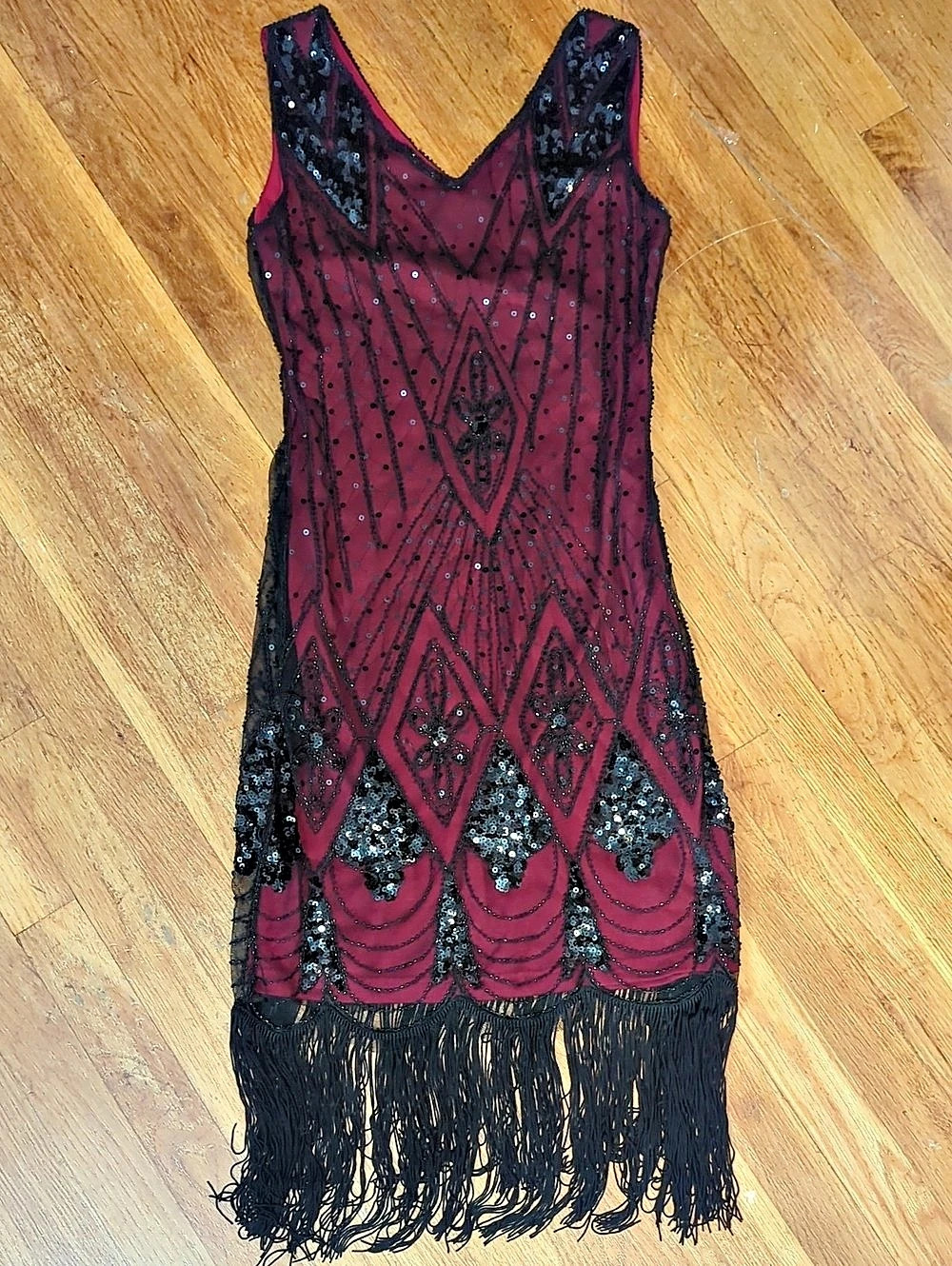 PettyGuide Beaded Fringe Mini Dress in Maroon & Black Size Small (Flapper Dress)